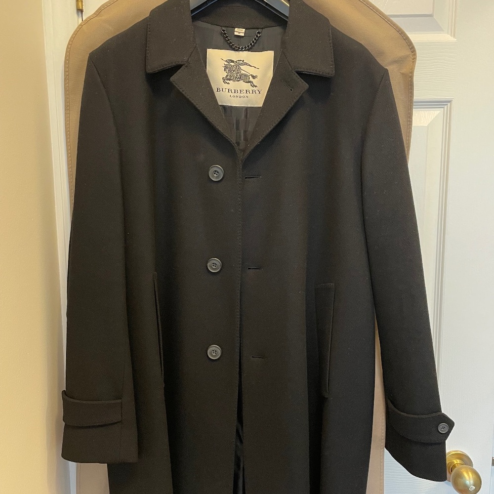 Men Burberry Wool Coat size 56